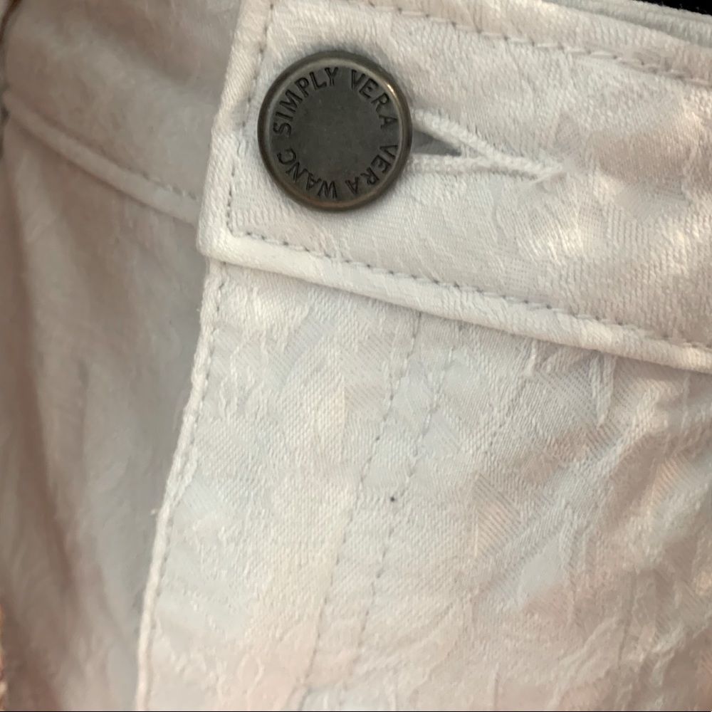 Simply Vera • Vera Wang Cropped Jeans